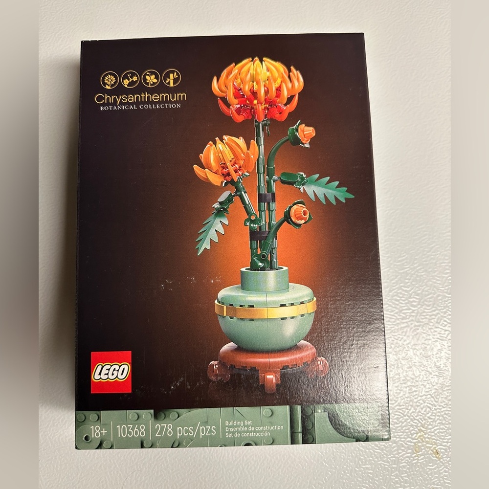 LEGO Chrysanthemum 10368 Brand New Sealed